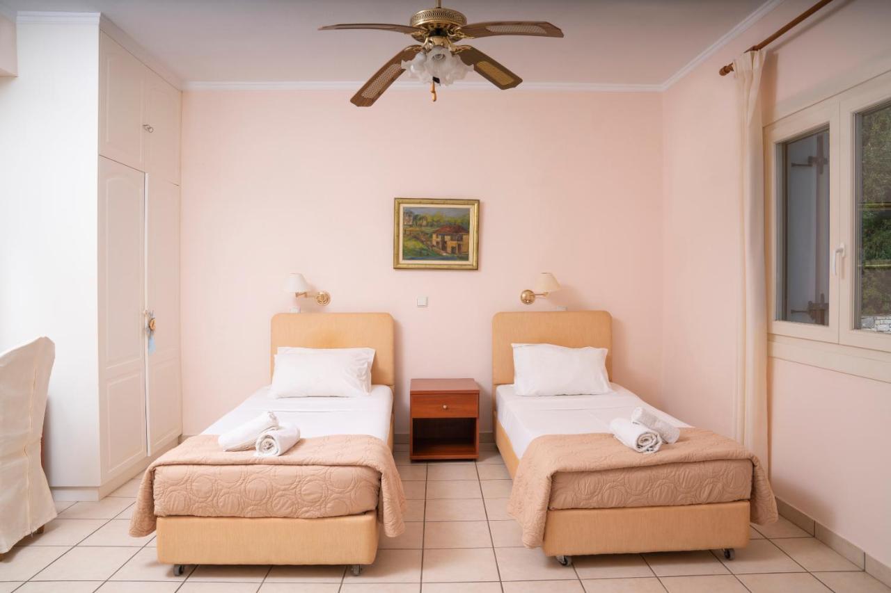 Bellina Villa Agnítsini Exteriör bild